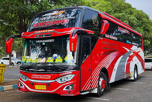 Rombongan study tour naik bus Sewa Bus Malang